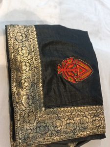 Elegant Black Silk Saree (Issue)