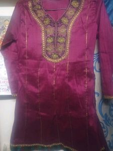 Full Sleves Top For Girls