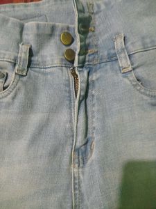 Light Wash Skinny Jeans