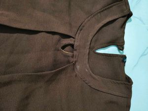Brown Clr Top, Perfect Clg And Casual Wear