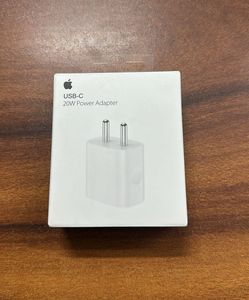 *100% AUTHENTIC SEALED* Apple 20W Power Adapter