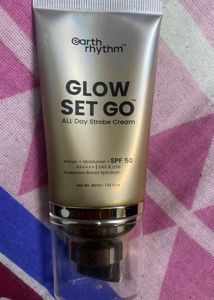 Earth Rhythm Glow Set Go Multipurpose Strobe Cream