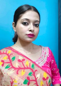 Elegant Ethnic Dhakai Jamdani saree