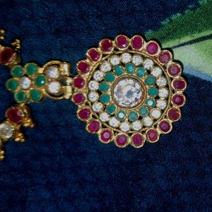 Elegant Kundan Necklace