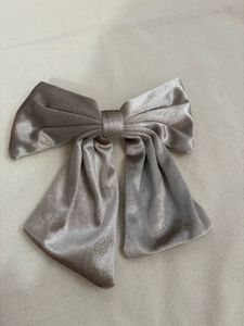 High Quality Velvet Bow Clip