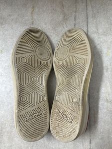 *100% AUTHENTIC* Used Reebok Classics Sneaker