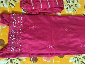 unused Embroidered Kurta Set