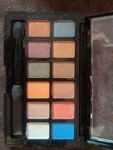 Shills Eyeshadow Palette