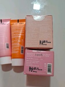 Dot &amp; Key Skin Care Combo Of 4