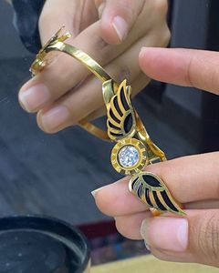 Angel wing bracelet