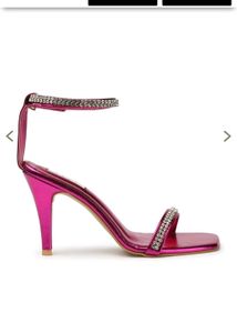 Elle Metallic Sandals👠👠