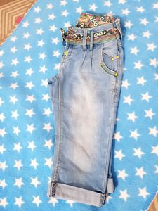 Girls 3/4th Jeans