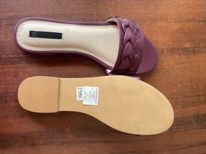 W brand purple and beige flats for dailywear