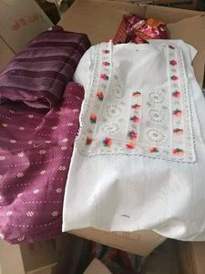women classic kurta set