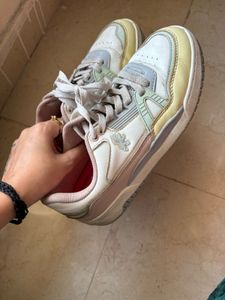 Redtape sneakers