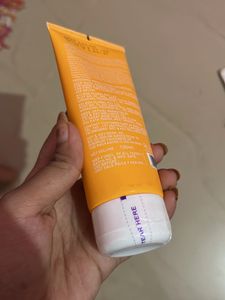 Dot &amp; Key Face Wash