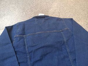 Men&#39;s Denim Jacket - Stylish &amp; Trendy