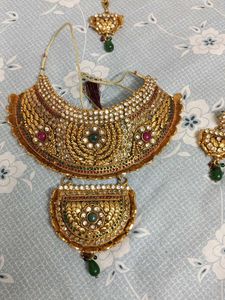 Elegant Jewelry Set