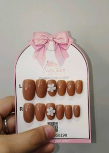 Caramel Flower Press-On Nails