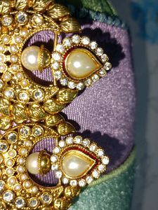 EARRING HEAVY WEDDING VIBES
