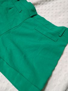 Brand New Green Shorts 💚
