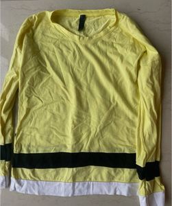 Yellow colourblock tshirt