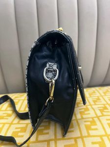 WOMENS BAG WITH SLING
