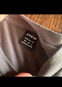 Graphic Print Crop Top