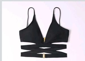 Chic Black Crisscross Bikini Top