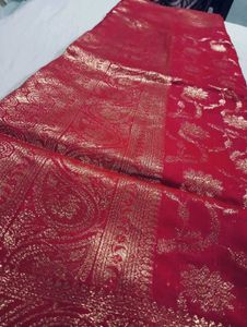Dark Pink Dola Silk Saree With Blouse Piece