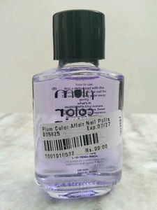 Plum Nailpolish Remover