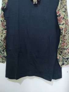 Voguish Printed Tie Up Black Top
