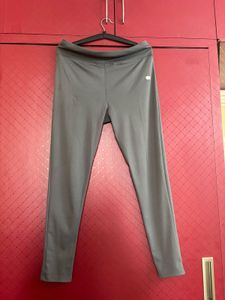 Grey Tiets