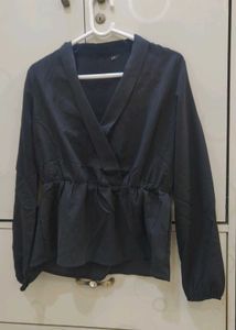 Elegant Black V-Neck Top