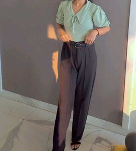 A Black trouser🖤