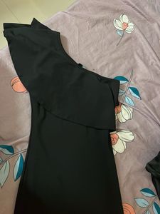 Black One-Shoulder Dress