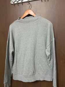 Forever 21 Gray Top