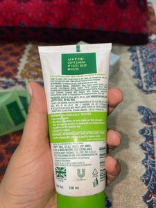 Simple Moisturising Facial Wash