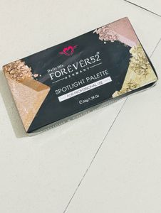 Forever 52 Spotlight Highlighter Palate