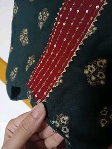 Dark Green &amp; Maroon Kurta Set