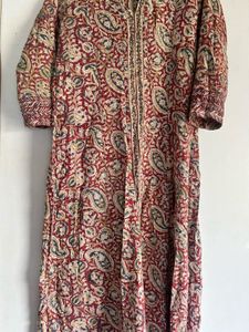 Branded Kurta With Thread And Sequins Work