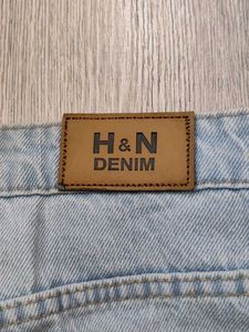 Ma2222 HN Denim baggy jeans waist 28 inches