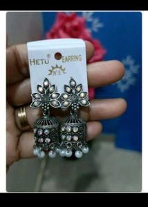 FESTIVE Earrings