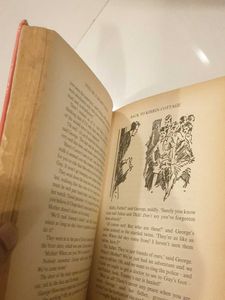 The Famous Five Mystery Collection