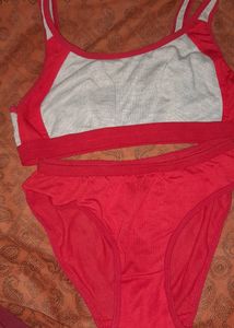 Red Bra Penty