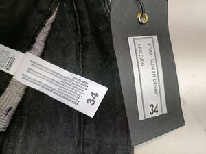 Black Jeans || 34 Waist || Slim Fit Denim