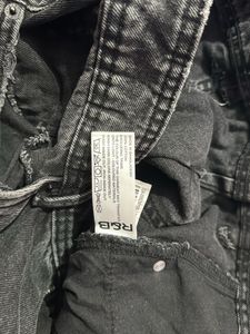 Loose fit distressed denim pant