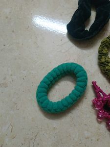 14 Hair Ties