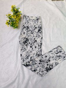 Vintage High-Waisted Jeans