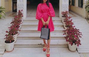 Puff Sleeves Dress 🎀🩷